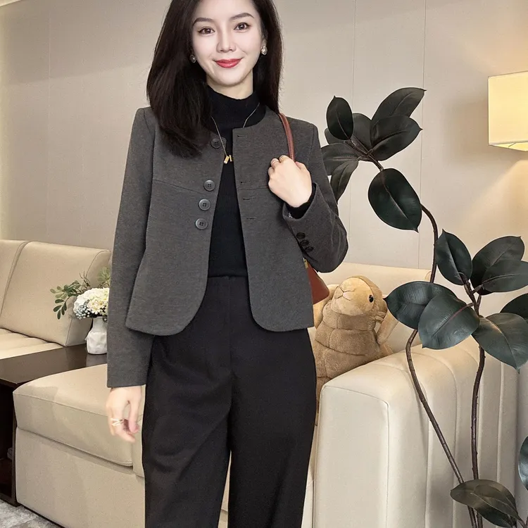 【罗衣日记定制】时尚圆领毛呢西装外套女秋冬丝巾搭配时尚气质短款