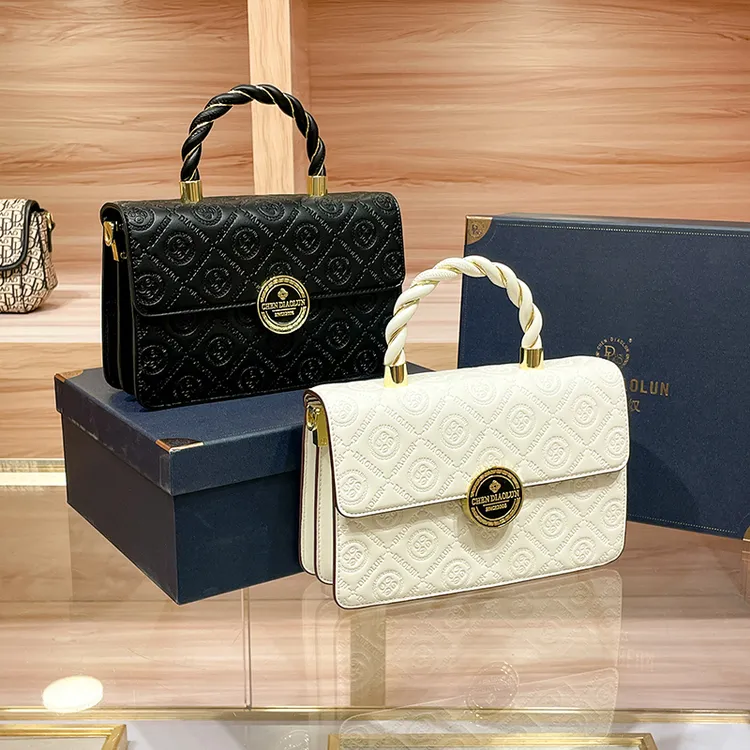 轻奢女包新款百搭通勤时尚小方包手提包真皮压纹高级感单肩斜挎包