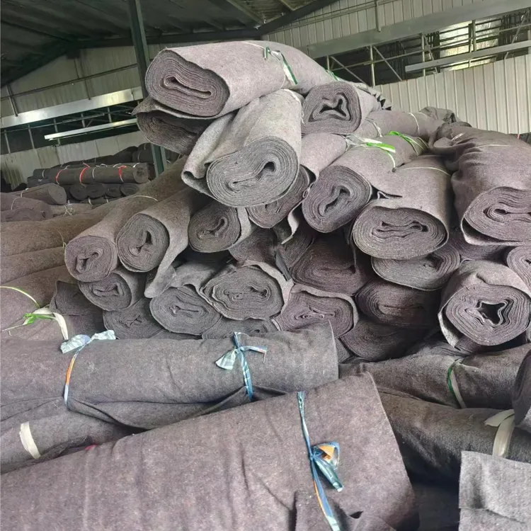 土工布不织布毛毡工程布公路养护保湿黑心棉包装毯大棚保温防寒毡