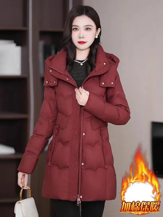 时尚高档外套2024冬季连帽减龄轻奢显瘦女保暖气质中年中长款加厚