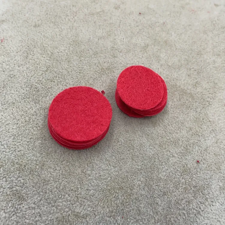 红色不织布圆片圆形手工diy头饰品材料无纺布底片新年发饰配件