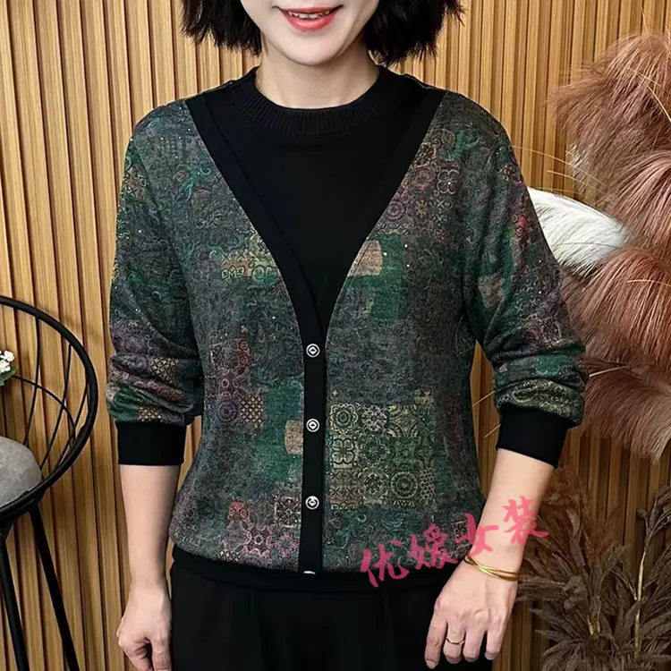 秋季新款时尚洋气长袖显瘦减龄假两件拼接印花宽松圆领休闲上衣女