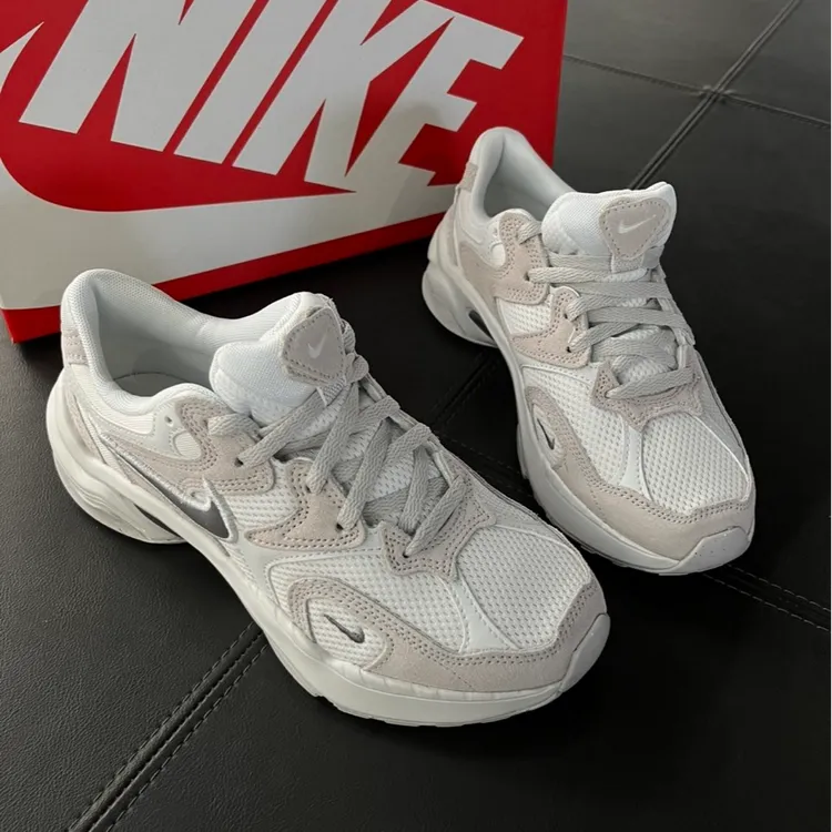 【滔搏联动】耐克NIKE2026马年新款女 休闲复古跑 AL8  IB3952-101