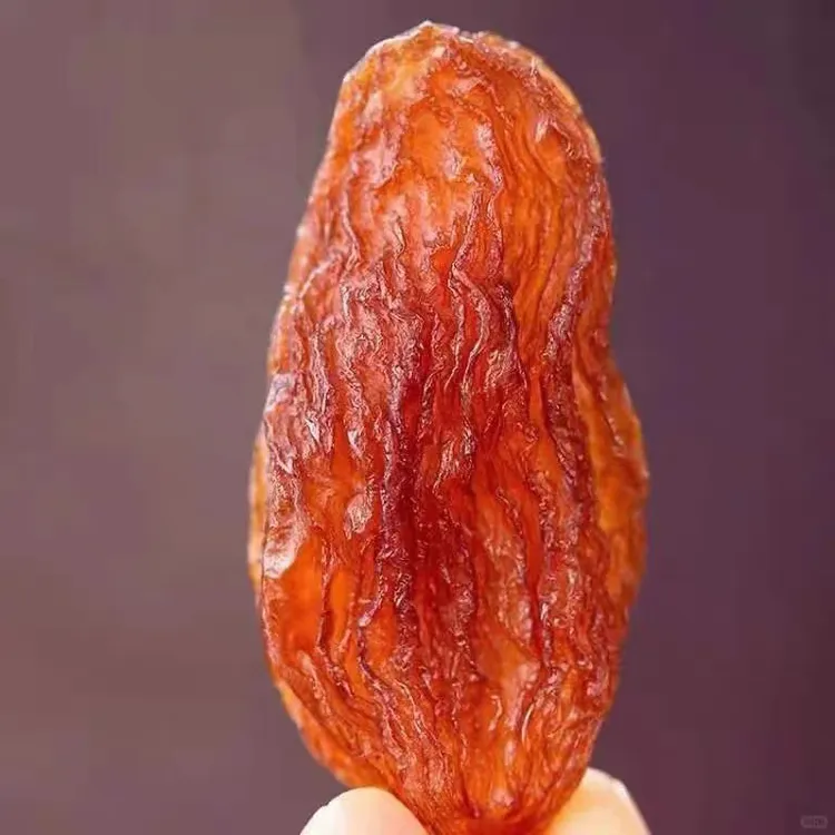 新疆吐鲁番红香妃无籽葡萄干干净饱满味道新鲜即食零食