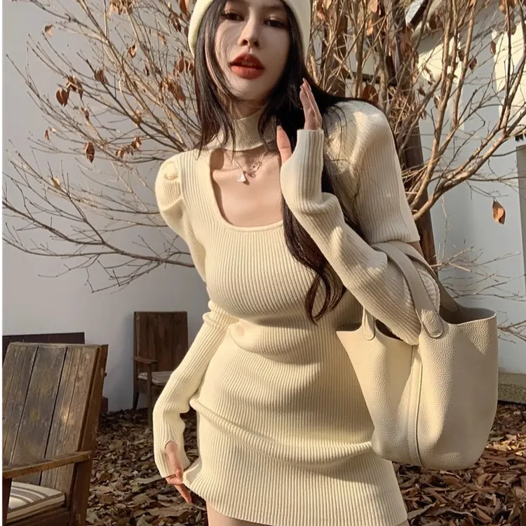 辣妹黑色挂脖针织连衣裙女春秋季内搭性感修身毛衣打底包臀短裙子