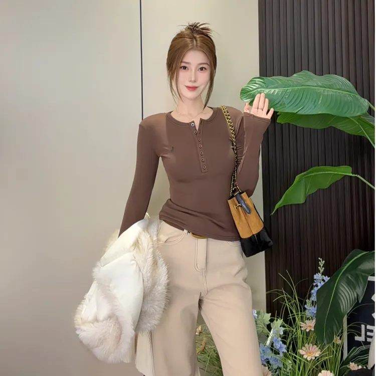 【加绒加厚】辣妹修身显瘦半开纽扣T恤小马刺绣纯欲保暖长袖打底衫