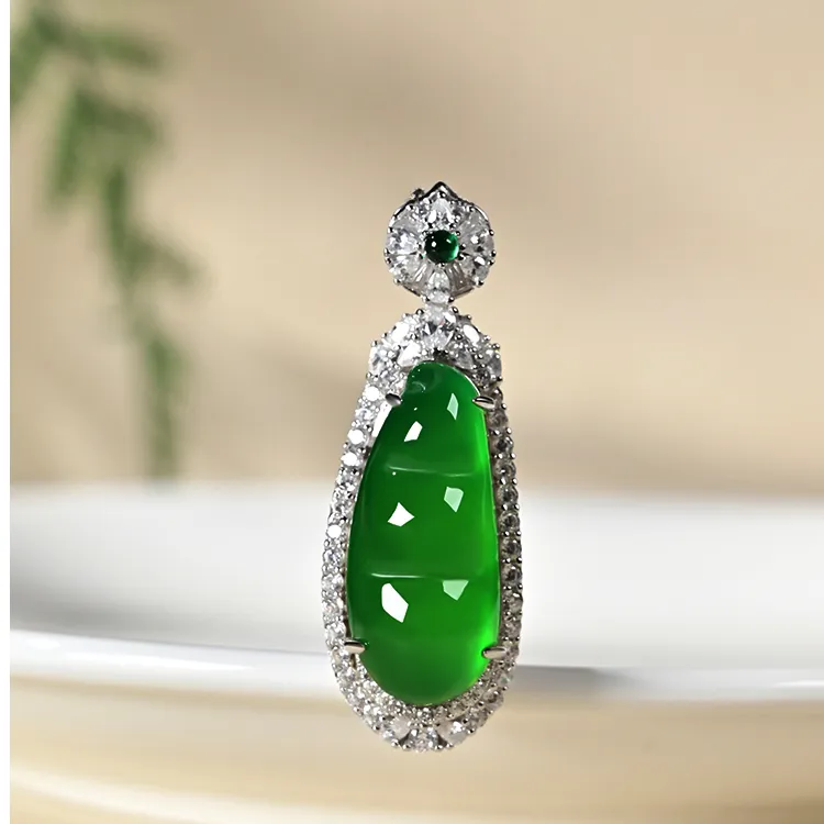 925银豪镶玉髓冰种满绿四季豆吊坠福豆女士吊坠生日帝王绿礼物