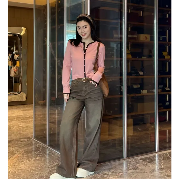 PM王囡囡 棕色抓纹设计磨白复古做旧感直筒牛仔裤 ND1C1766