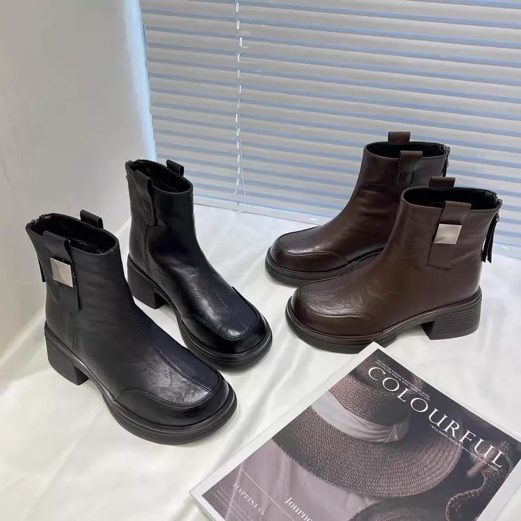 5822女鞋防滑厚底马丁靴