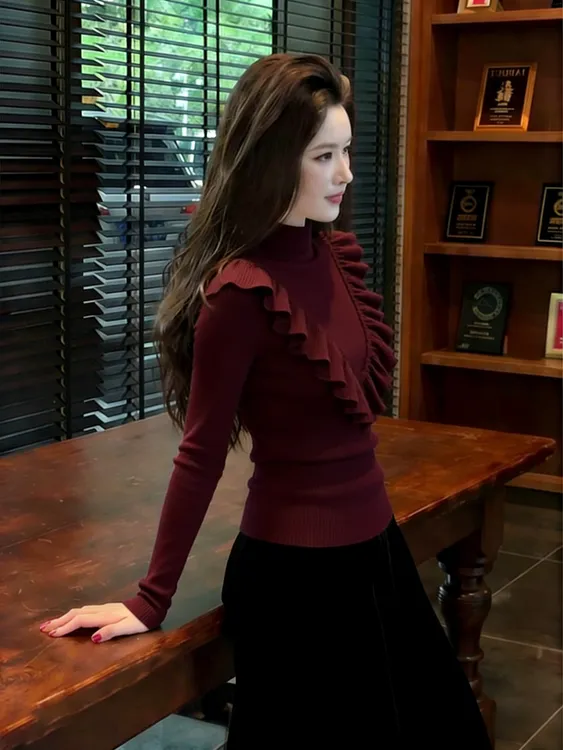 荷叶边拼接酒红色针织衫秋冬新款时尚修身保暖内搭打底衫法式毛衣