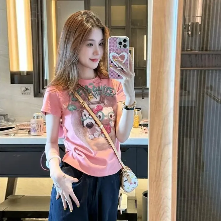 芯娇晴韩系chic别致洋气减龄休闲上衣设计感粉色印花正肩短袖T恤