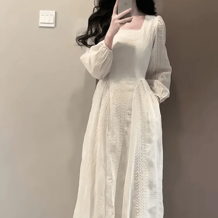 法式温柔杏雨梨云方领裙子女早秋2025新款韩系千金感收腰气质长裙