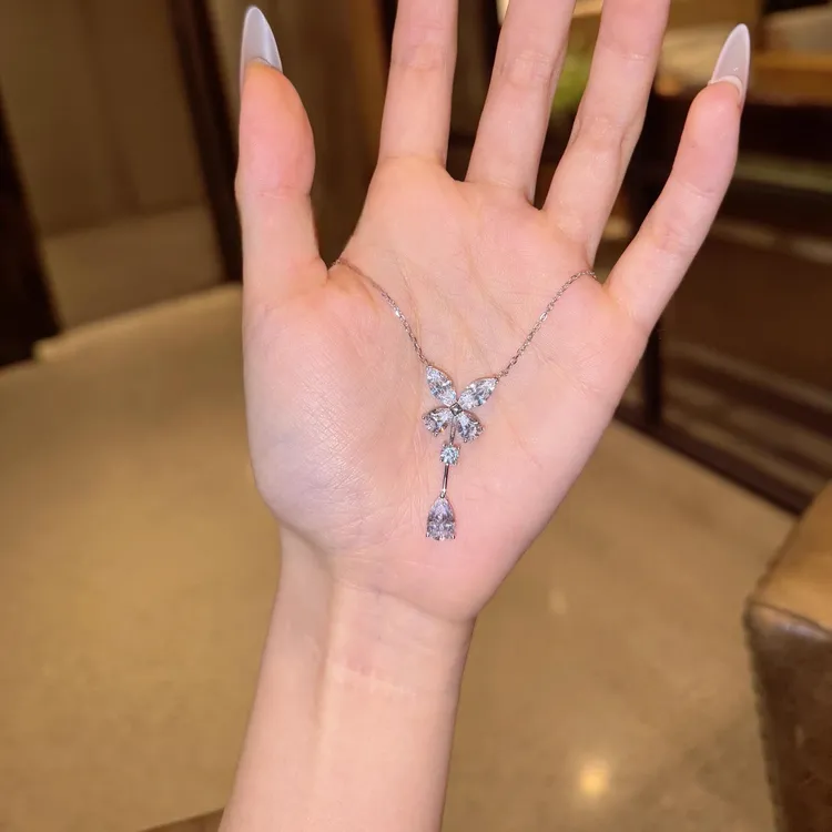 柯柒 钛钢项链 蝴蝶水滴项链女轻奢小众气质设计感百搭高级锁骨链
