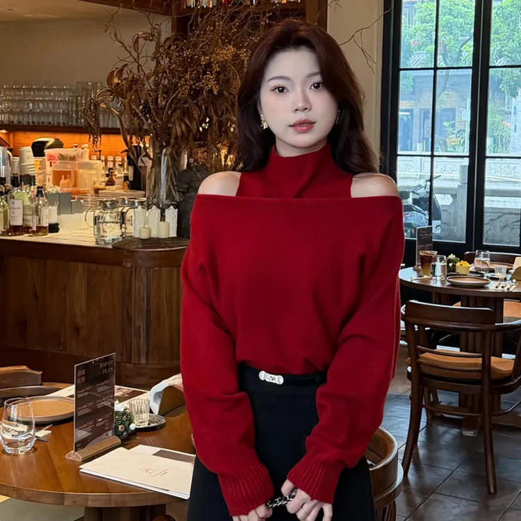 秋冬季法式高级感半高领露肩毛衣高智感穿搭秋季半高领内搭针织衫