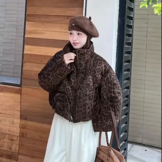 豹纹宽松羽绒服2025新款加厚女士保暖高端面包鸭绒外套