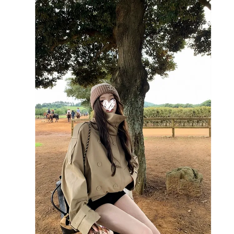 优秀的金蘑菇 【英区留学生】Ac*e25新季英伦风 双排扣立领短款风衣