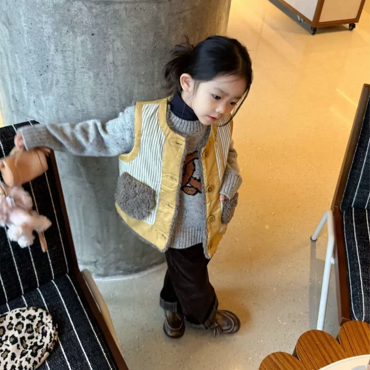 壹妈童装女童秋季套装新款女宝灰色毛衣两面穿毛绒马甲灯芯绒长裤