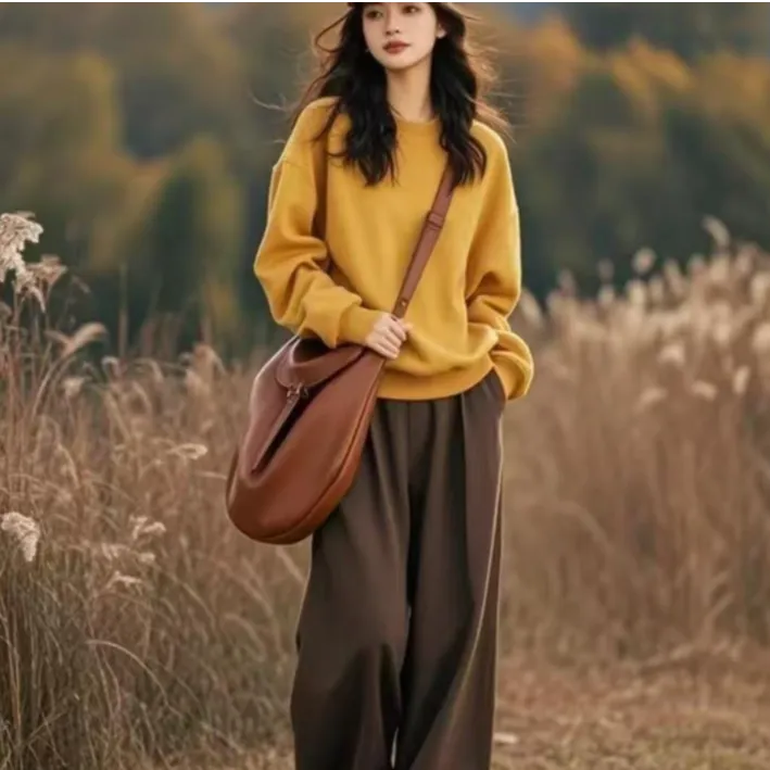 早秋季新款女装多巴胺穿搭配一整套百搭休闲时尚卫衣裤子两件套女