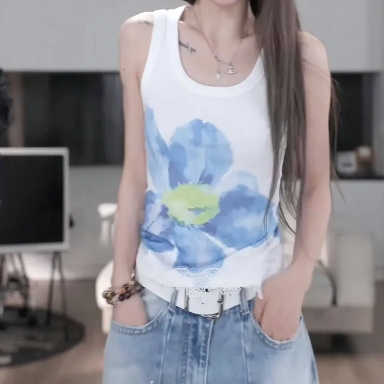 晕染花朵背心2025夏季新款时尚甜辣独特设计感百搭印花无袖T恤女