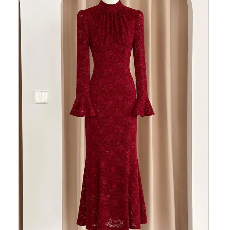 红色敬酒服新娘旗袍新中式订婚礼服连衣裙高级感鱼尾长袖蕾丝冬春