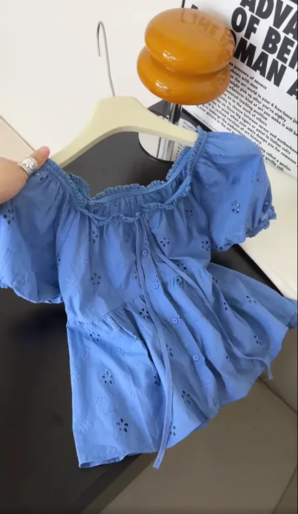 夏季设计感系带泡泡袖小衫法式仙气镂空刺绣一字肩两穿衬衫女上衣