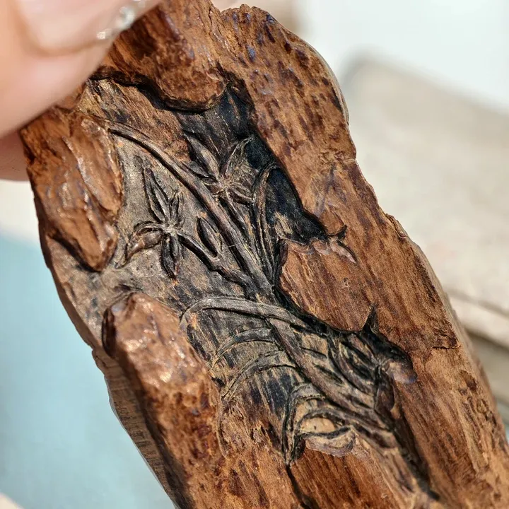 沉香【天興珍品】正区加雅布拉爆老红土沉水精品雕刻件收藏佩戴佳选