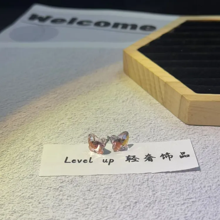 钛钢锆石耳饰 新店福利锆石蝴蝶耳钉气质轻奢时尚渐变简约百搭