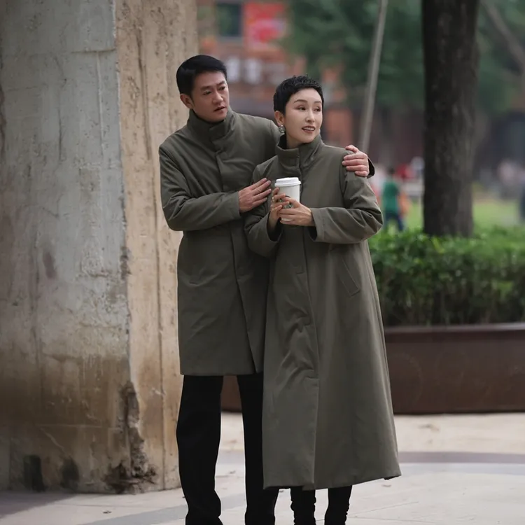 溏朵记 2025冬季新款女士高领长款双面穿可机洗羊毛加厚外套88226