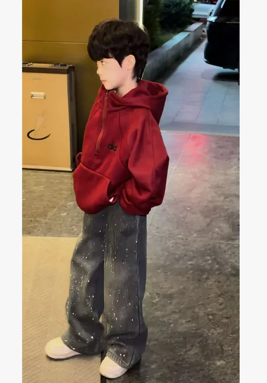 男童连帽刺绣加绒上衣时尚款秋冬装亮钻加绒牛仔裤保暖中大童潮