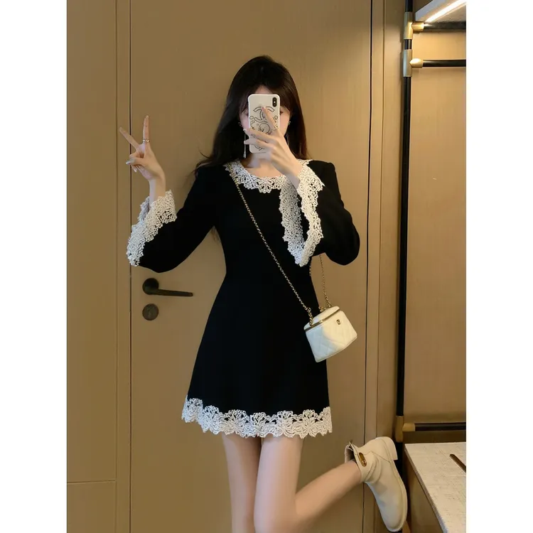 赫本风黑色蕾丝拼接收腰连衣裙女2025秋冬新款小个子高级感a字裙