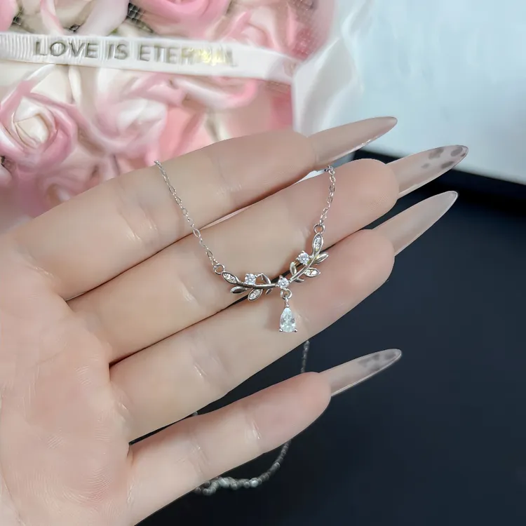 URNSSORE/昂色 坠链均足银合成锆石 麦穗项链高级感锁骨链送女友