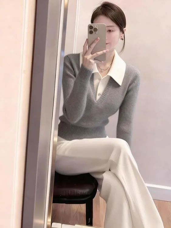 慵懒小众翻领针织衫女2025秋冬新款气质轻熟假两件软糯打底衫上衣