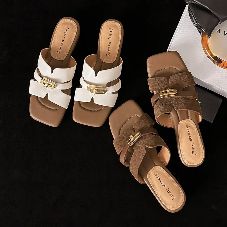 锁扣款网红一字拖2025新款女外穿凉拖鞋百搭小众鞋子真皮夏季凉鞋