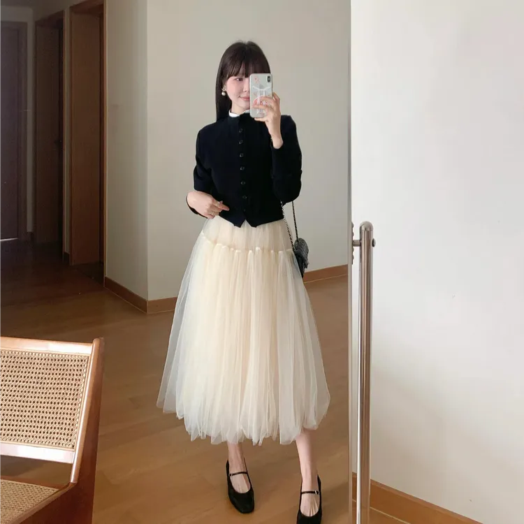 早秋小众炸街高级感入秋一整套衣服洋气裙子套装女时髦气质两件套