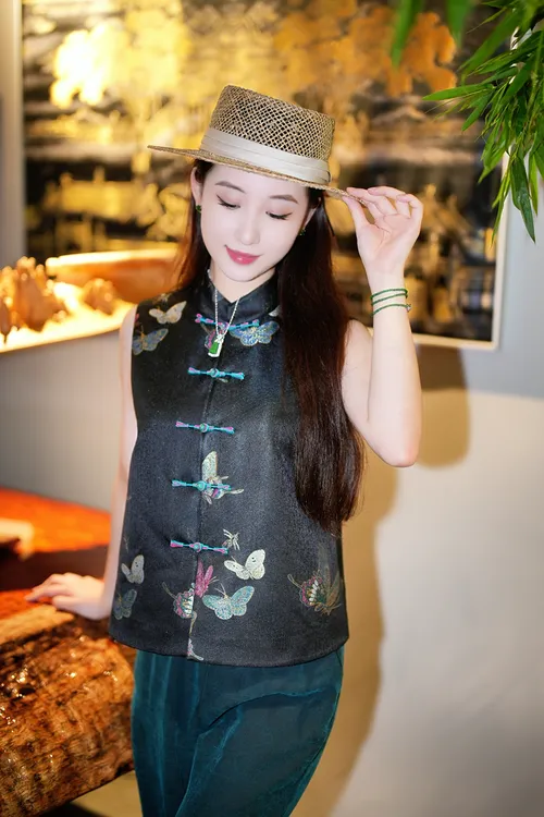 蓝大【点犀​​】新中式桑蚕丝马夹5146