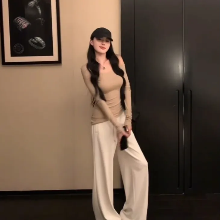 2025夏季新款时尚修身打底长袖上衣气质显瘦洋气休闲百搭外穿辣妹