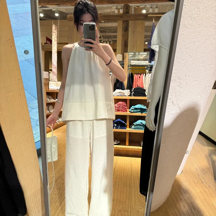法式气质套装女夏季小众休闲简约盐系挂脖无袖上衣阔腿裤两件套装