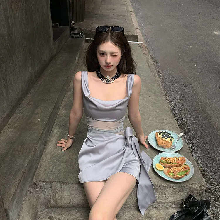 【璀璨星河性感辣妹风不规则时尚吊带女装连衣裙纯欲小众包臀短裙