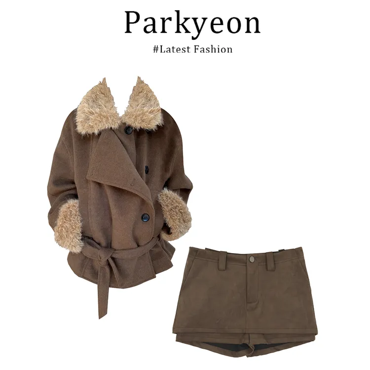 MARIE.COCO新款入冬搭一整套女装糖炒栗子风毛领外套短裤套装