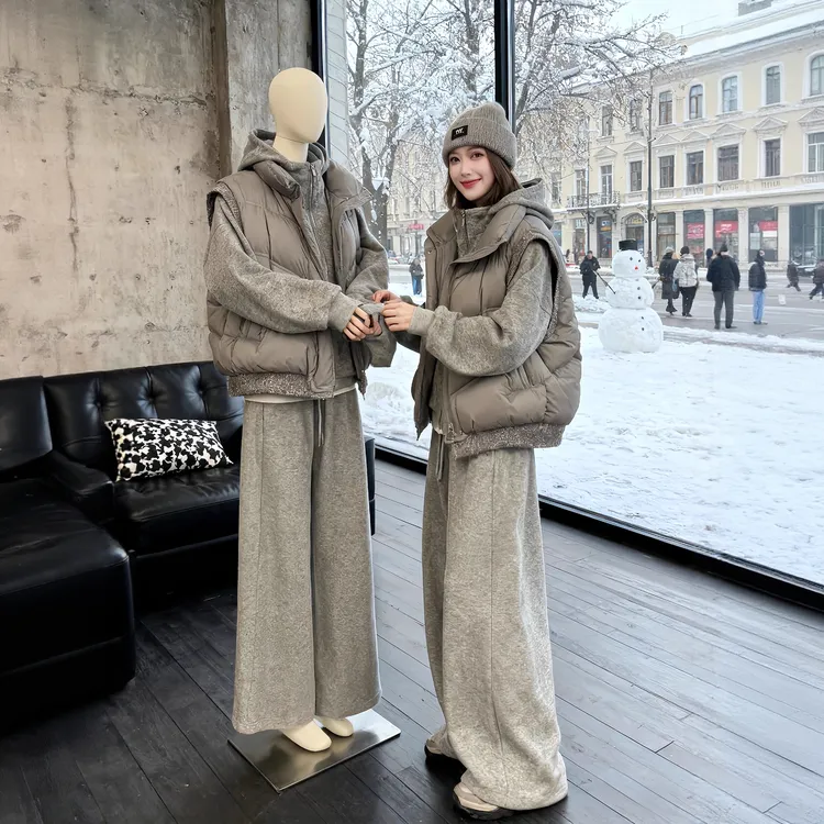 韩系时尚高级感套装女冬季新款气质叠穿马甲立领卫衣休闲裤三件套