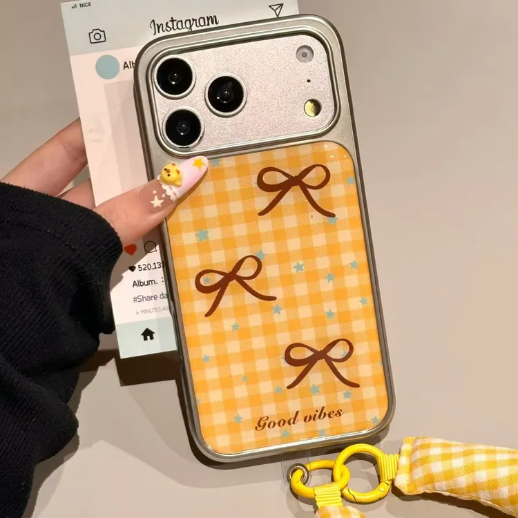向日壳格纹蝴蝶结适用苹果15Pro手机壳13/XSMax/xr/12女16/14p
