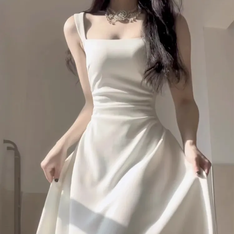 法式吊带连衣裙夏新款海边度假洋气初恋白月光千金高级小白裙裙子