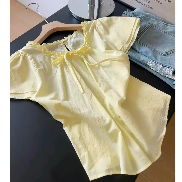 甜美鹅黄色系带小飞袖衬衫女夏季设计感小众圆领减龄宽松短款上衣