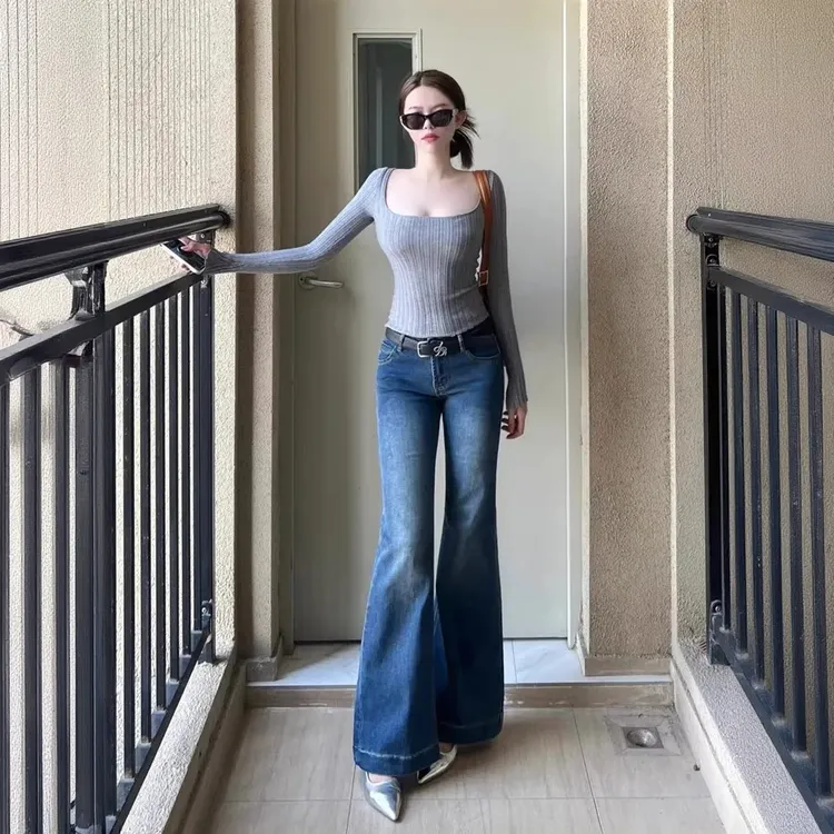 深蓝色低腰微喇牛仔裤女2025新款秋冬修身显瘦长裤美式辣妹喇叭裤