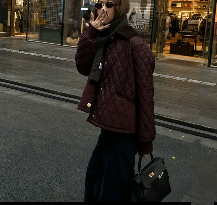 女士外贸巴恩风紫红色黑色灯芯绒领口菱格衍缝螺纹袖口棉服外套