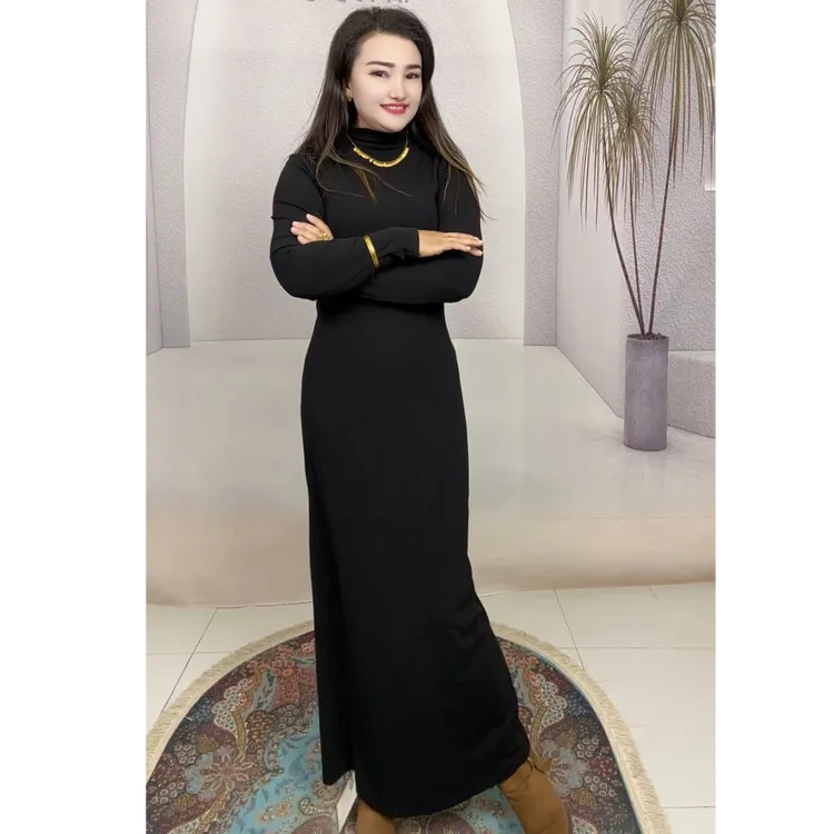 2025年最新款高领连衣裙