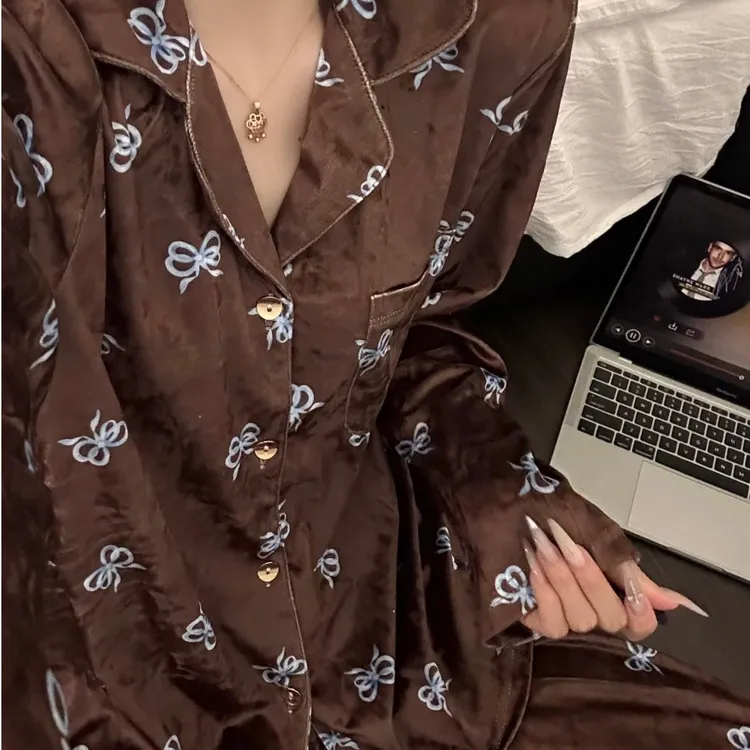 蝴蝶结满印金丝绒柔软舒适睡衣女甜美可爱少女休闲秋冬家居服套装