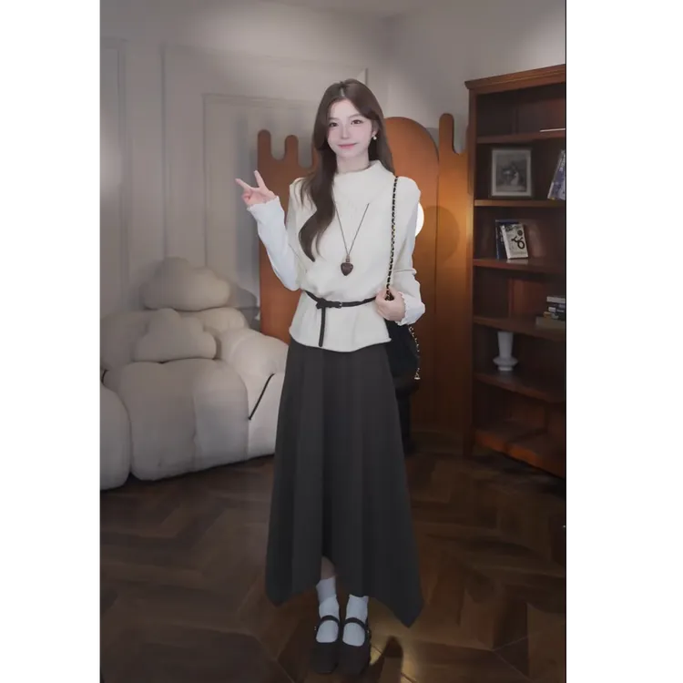 鹿向南【白色纪元】秋冬新款韩系慵懒高级感穿搭显瘦马甲毛衣套装女