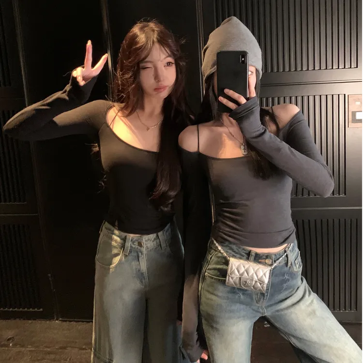 性感纯欲低胸方领长袖t恤女2024秋冬新款修身显瘦内搭打底上衣