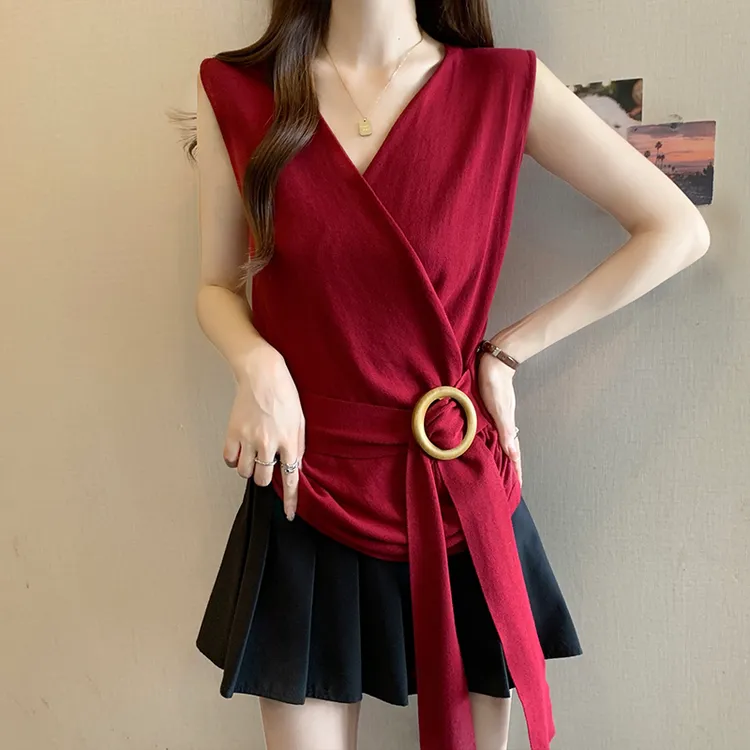 大码设计感收腰V领无袖背心女胖MM韩系侧边系带外穿打底显瘦上衣